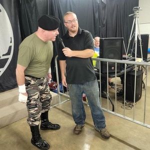 Meet your Posher, Tj